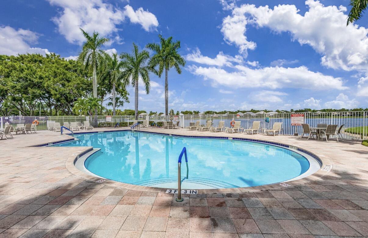 WELLINGTONS EDGE PAR 76 PH 2C - Residential