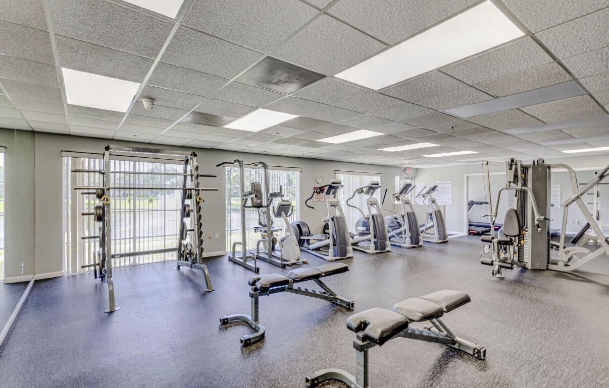 WELLINGTONS EDGE PAR 76 PH 2C - Residential