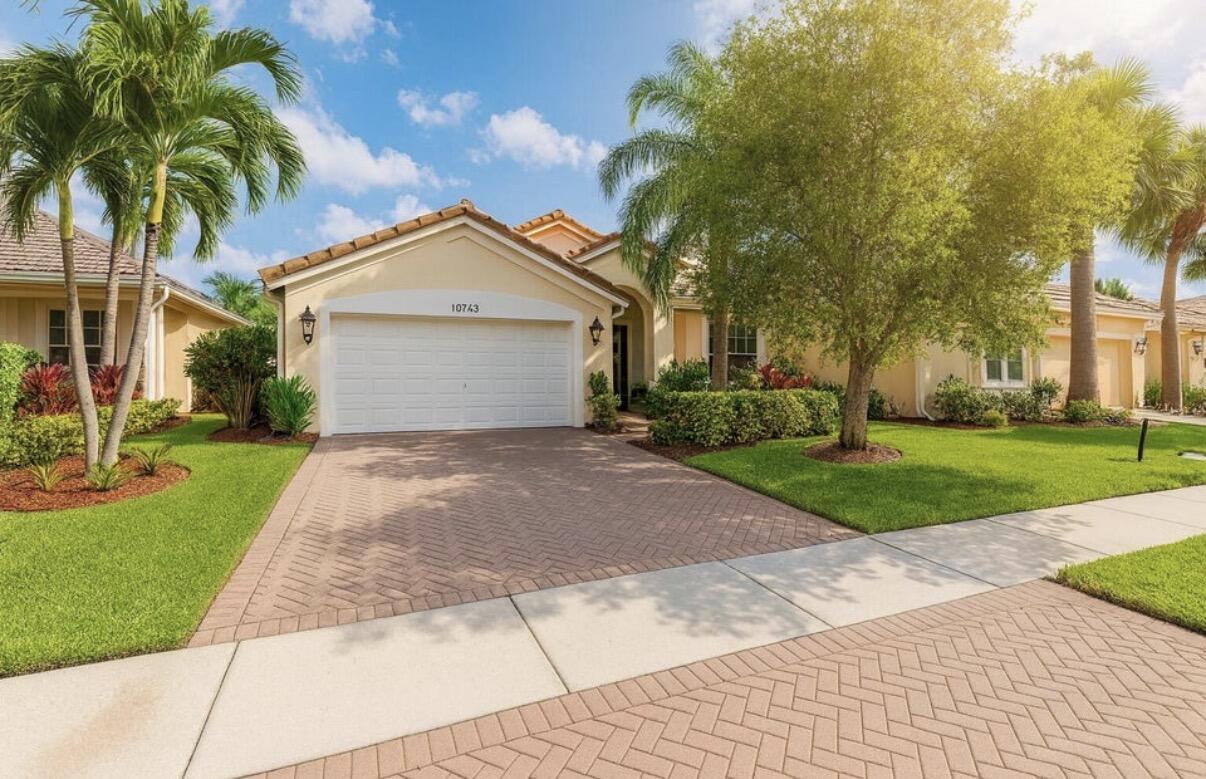 WELLINGTONS EDGE PAR 76 PH 2C - Residential