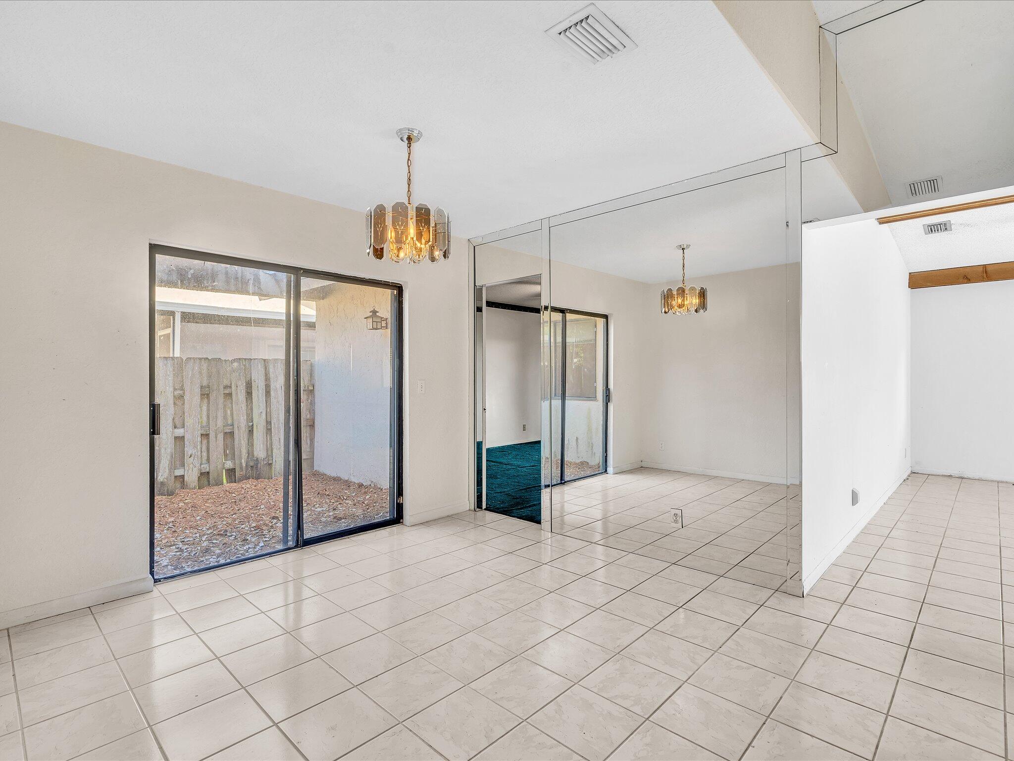 JACARANDA PARCEL 338 - Residential