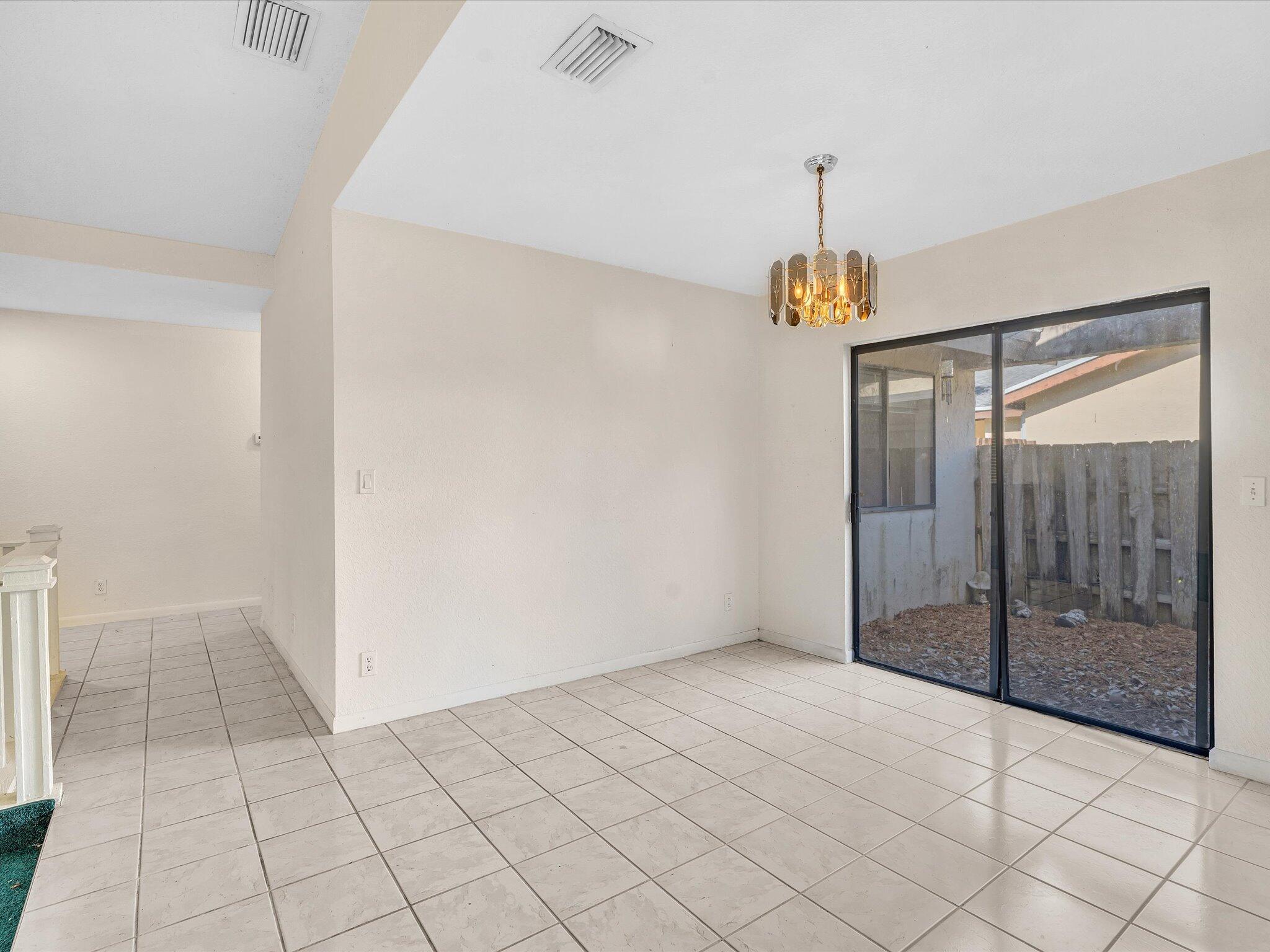 JACARANDA PARCEL 338 - Residential