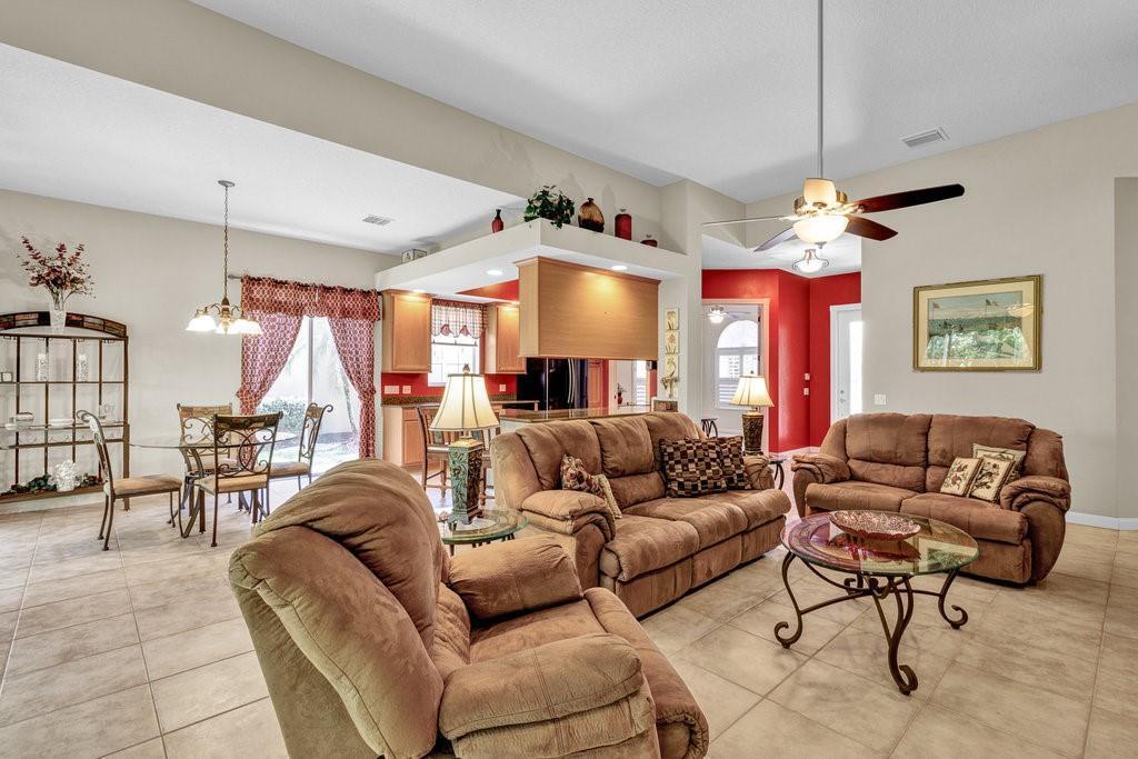 5209 Eleuthra Circle