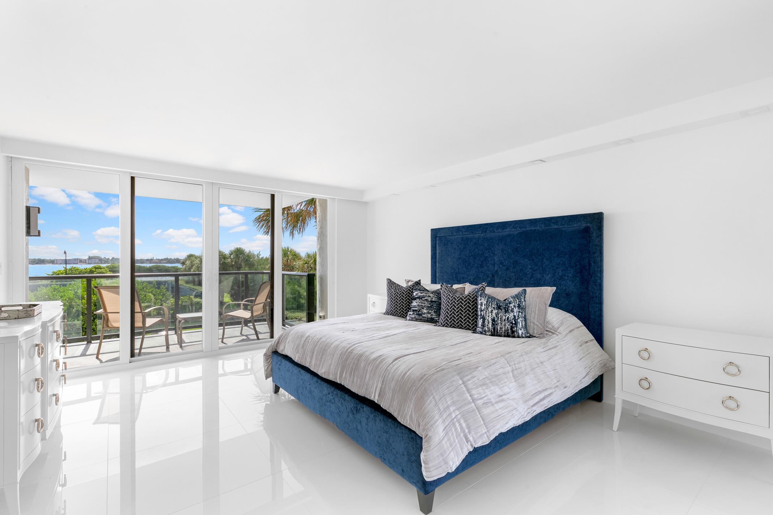 HALCYON OF PALM BEACH - Residential