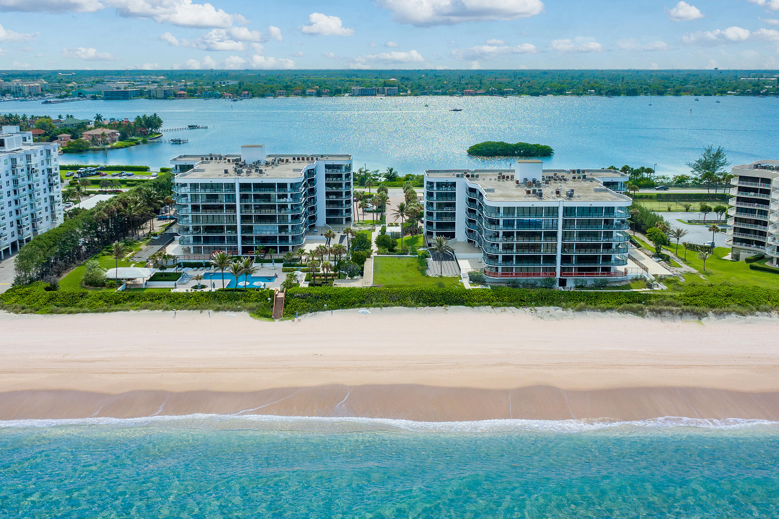 HALCYON OF PALM BEACH - Residential