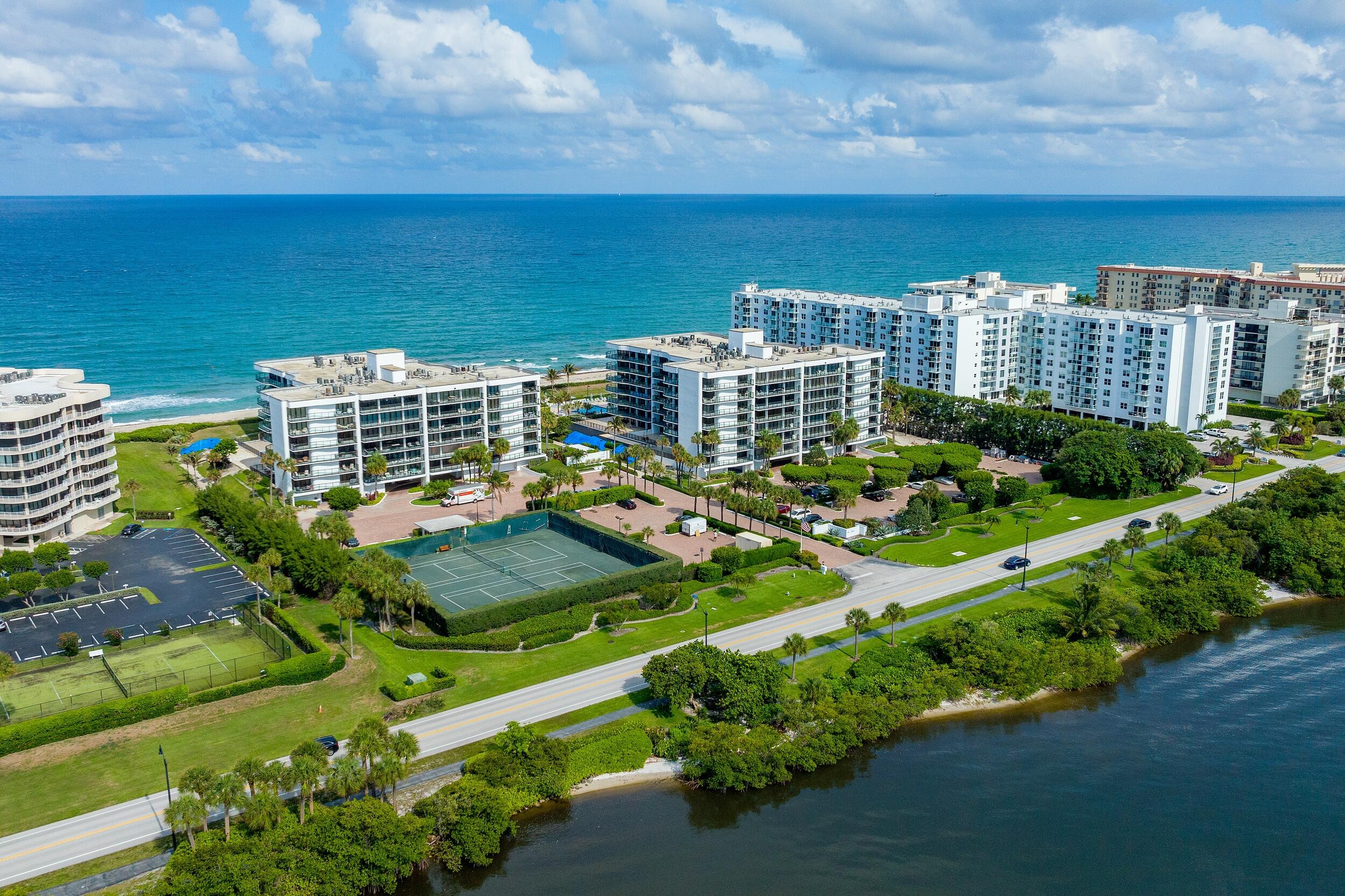 HALCYON OF PALM BEACH - Residential