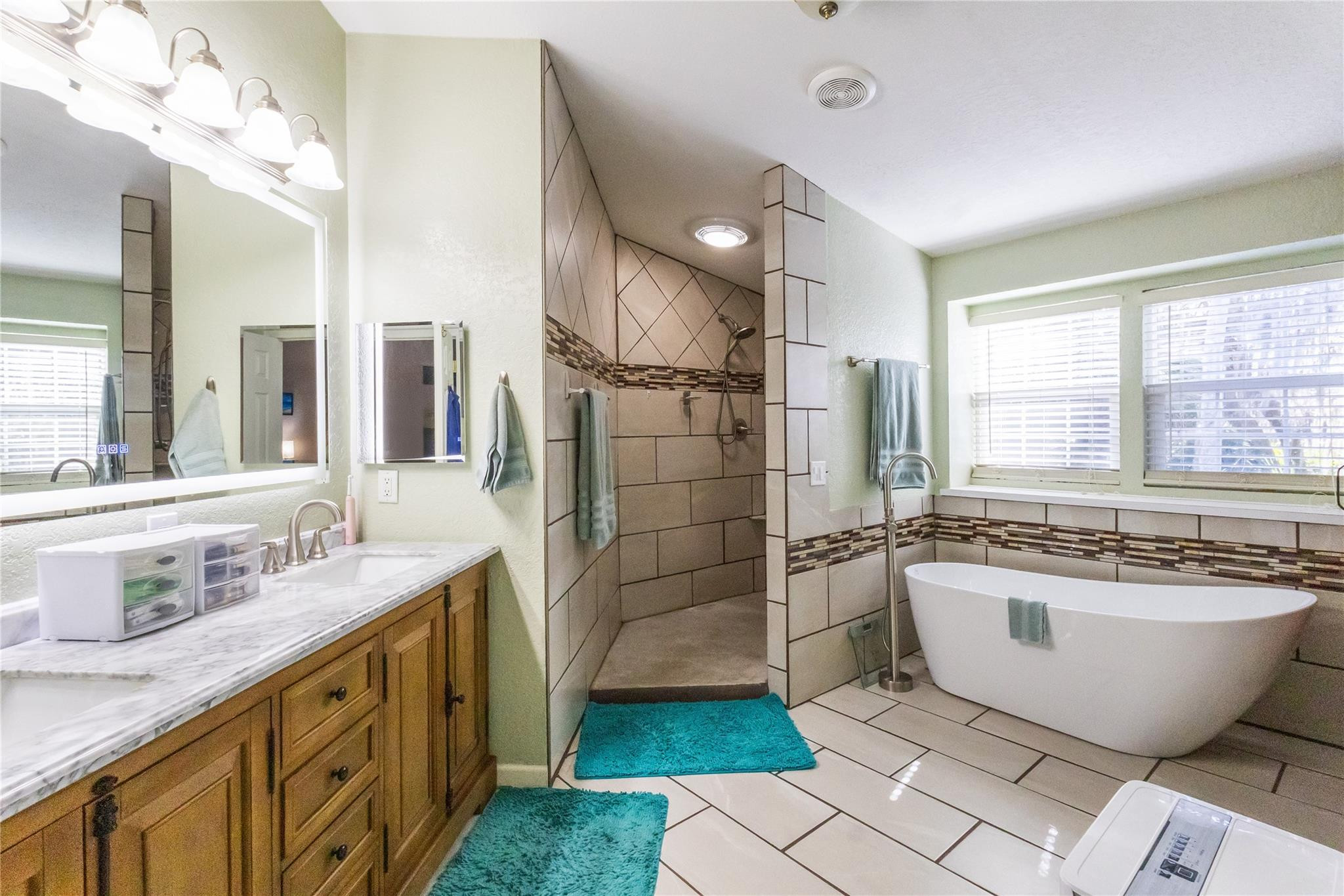 Oaks/Okeechobee - Residential