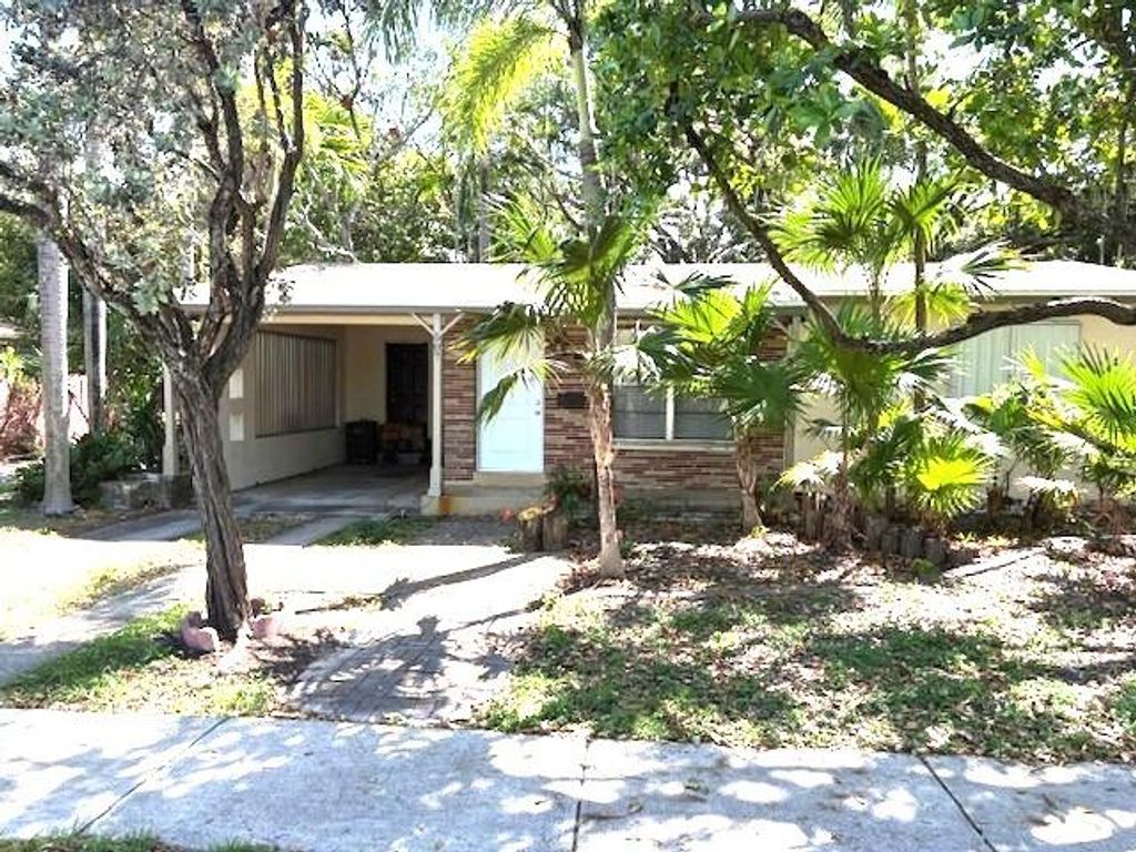Photo of 507 SW 2nd Avenue, Dania Beach, FL 33004 (MLS # F10546475)