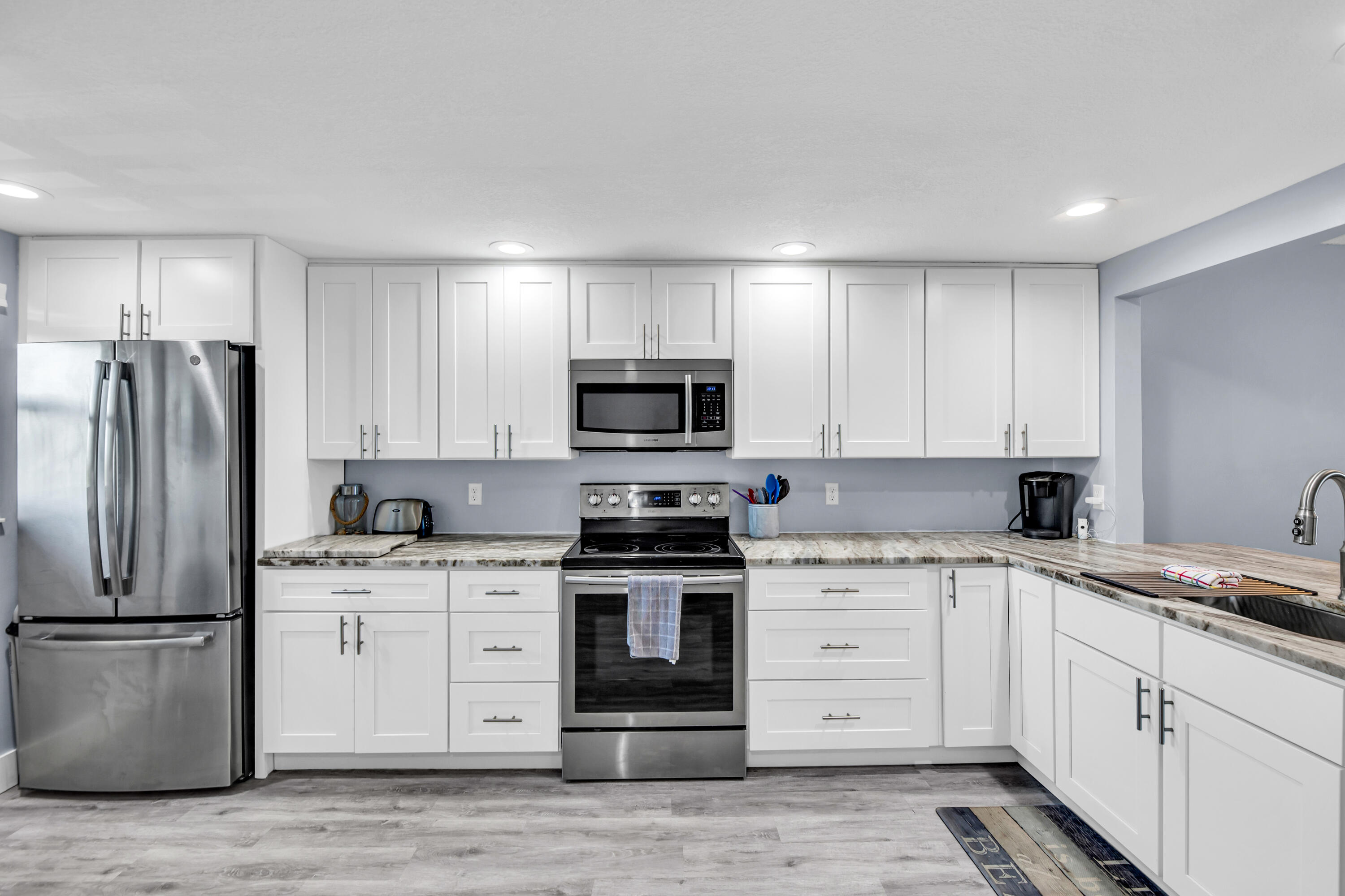 ATLANTIS III BY THE SEA, A CONDOMINIUM - Residential