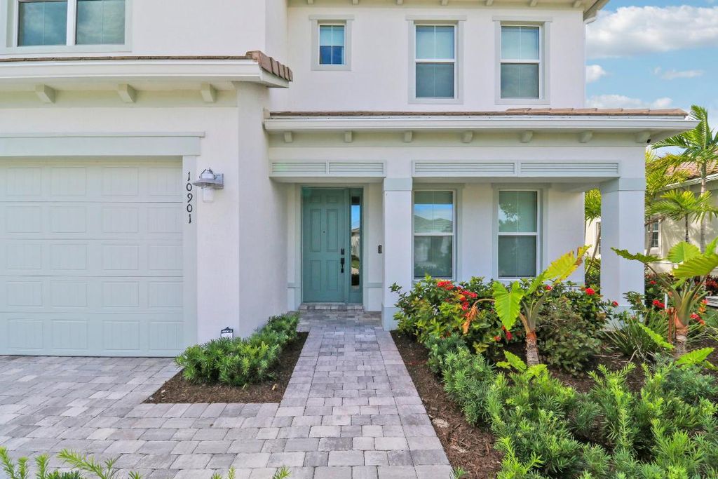 Photo of 10901 Stellar Circle, Palm Beach Gardens, FL 33412 (MLS # R11150916)