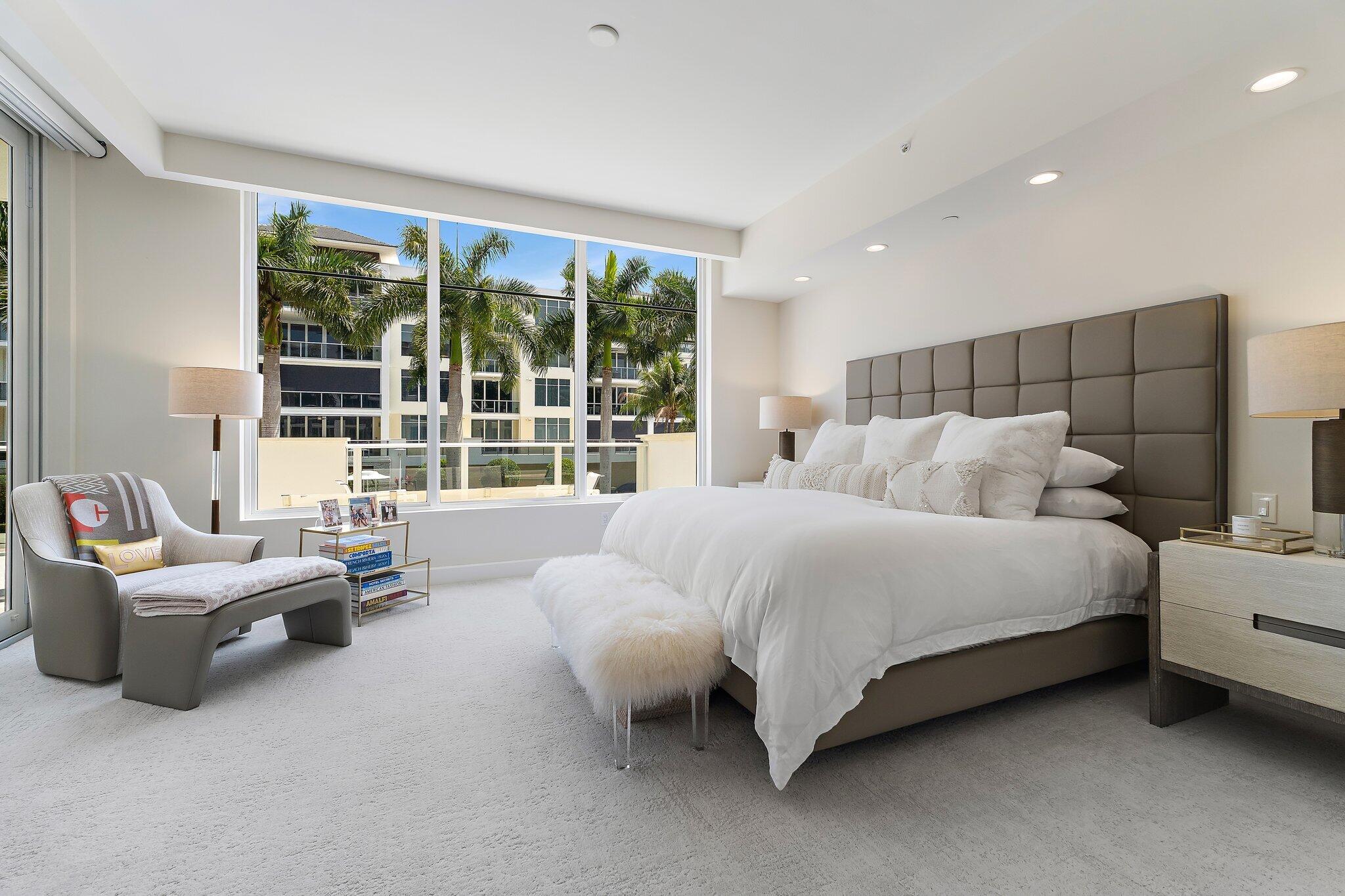 AZURE CONDO - Residential