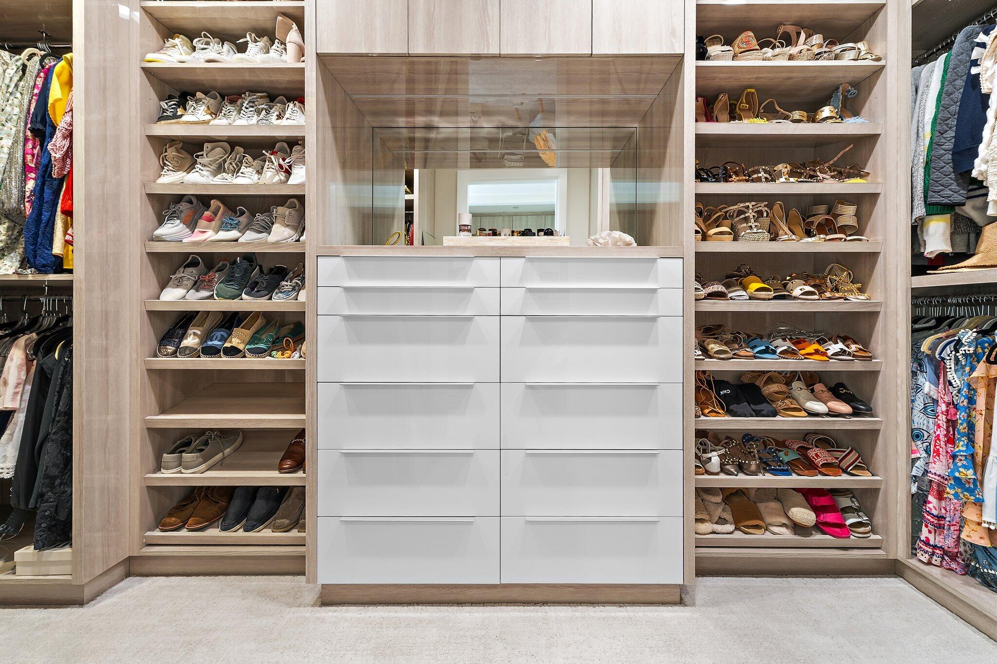 AZURE CONDO - Residential