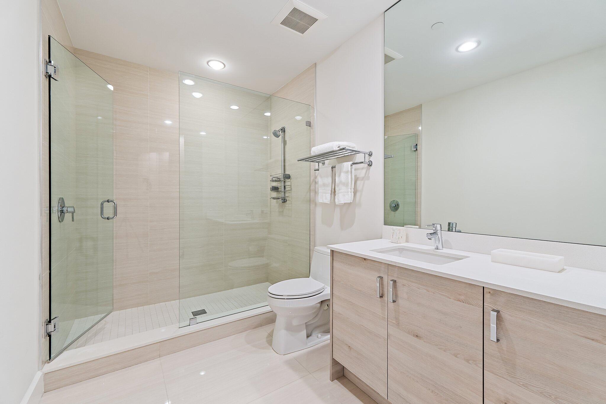 AZURE CONDO - Residential