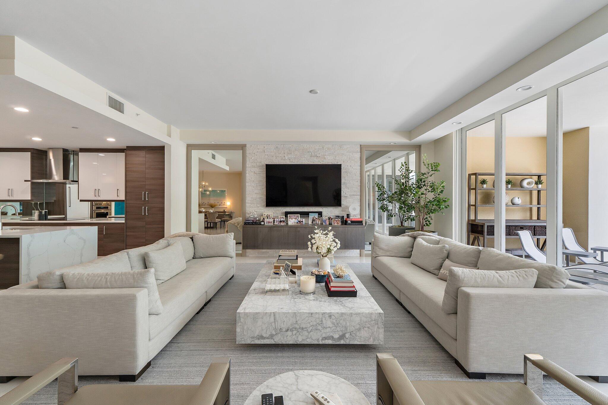 AZURE CONDO - Residential