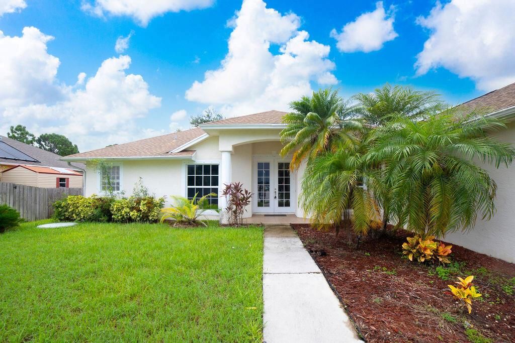 Photo of 720 SW Gretchen Terrace, Port Saint Lucie, FL 34953 (MLS # R11010506)