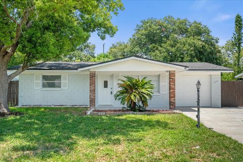 A home in South Daytona