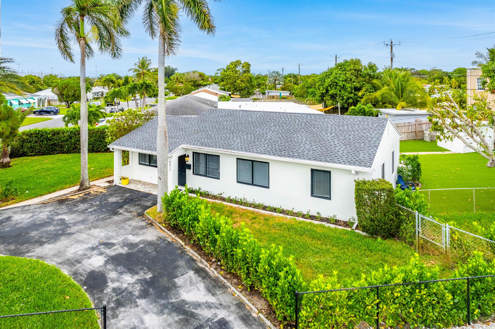 View West Palm Beach, FL 33405 house