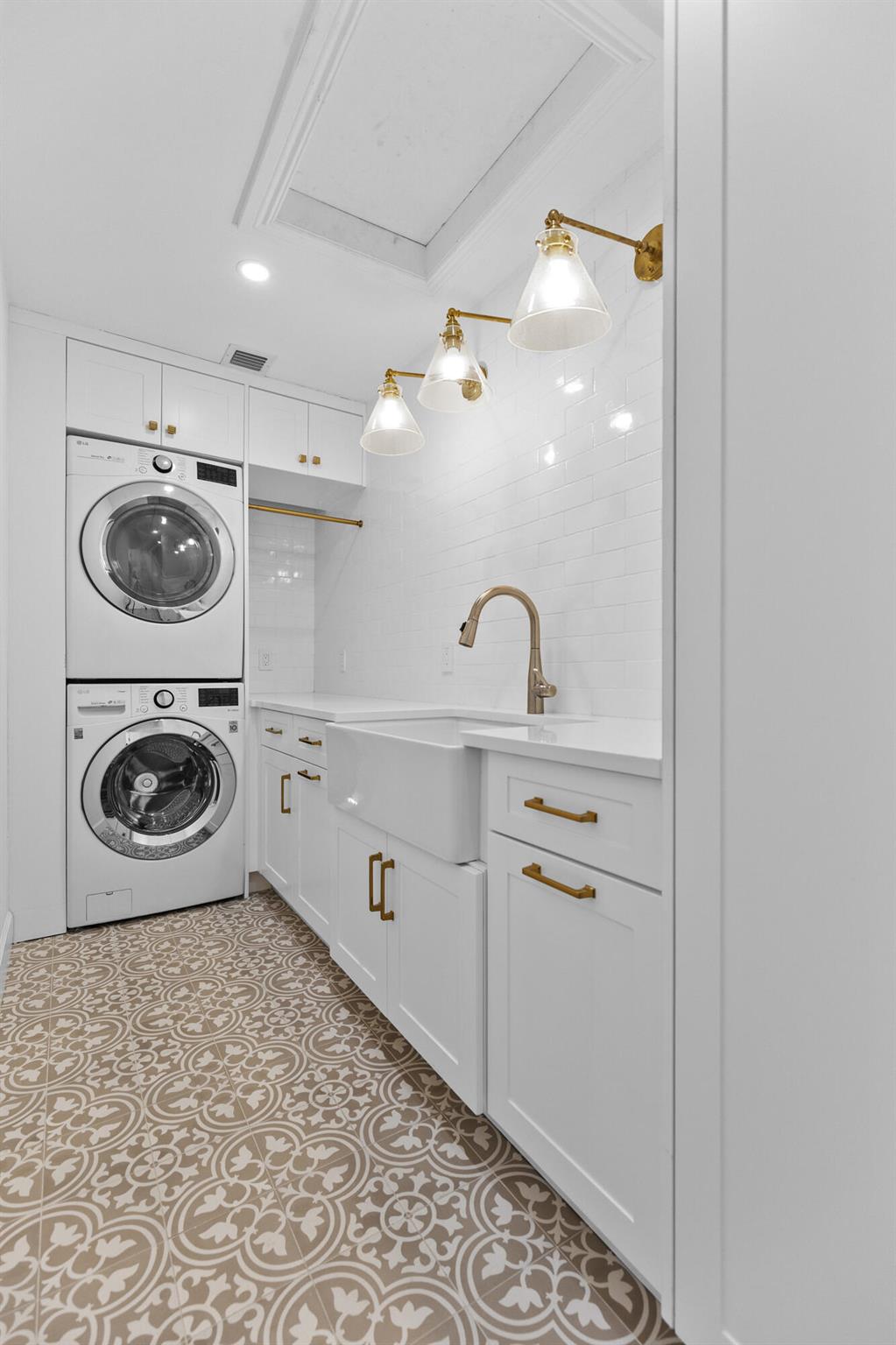 Lake Ida - Residential