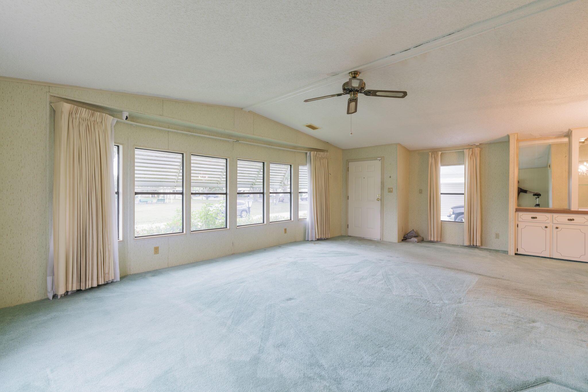 ST LUCIE FALLS (AKA RIVER - Residential