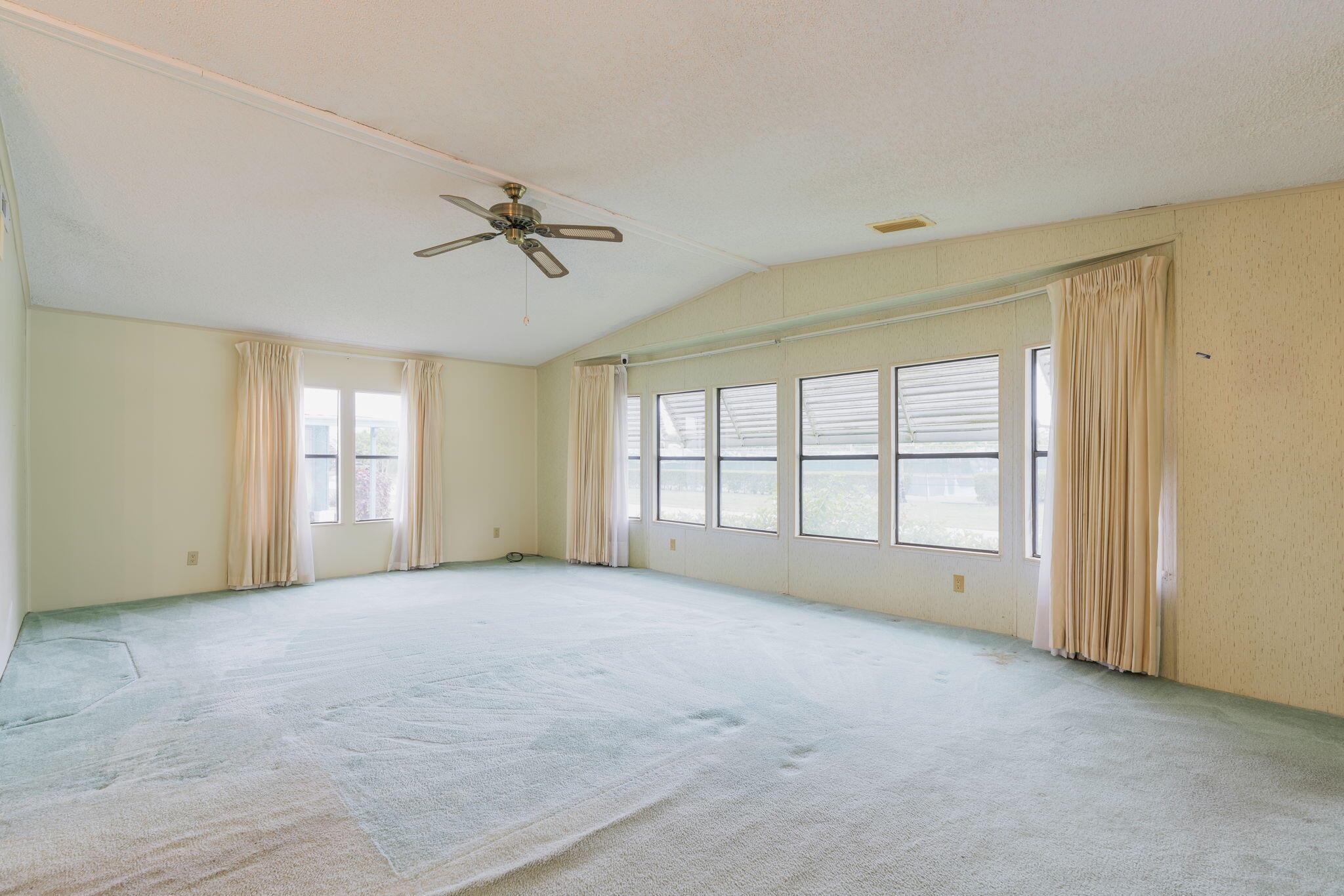 ST LUCIE FALLS (AKA RIVER - Residential