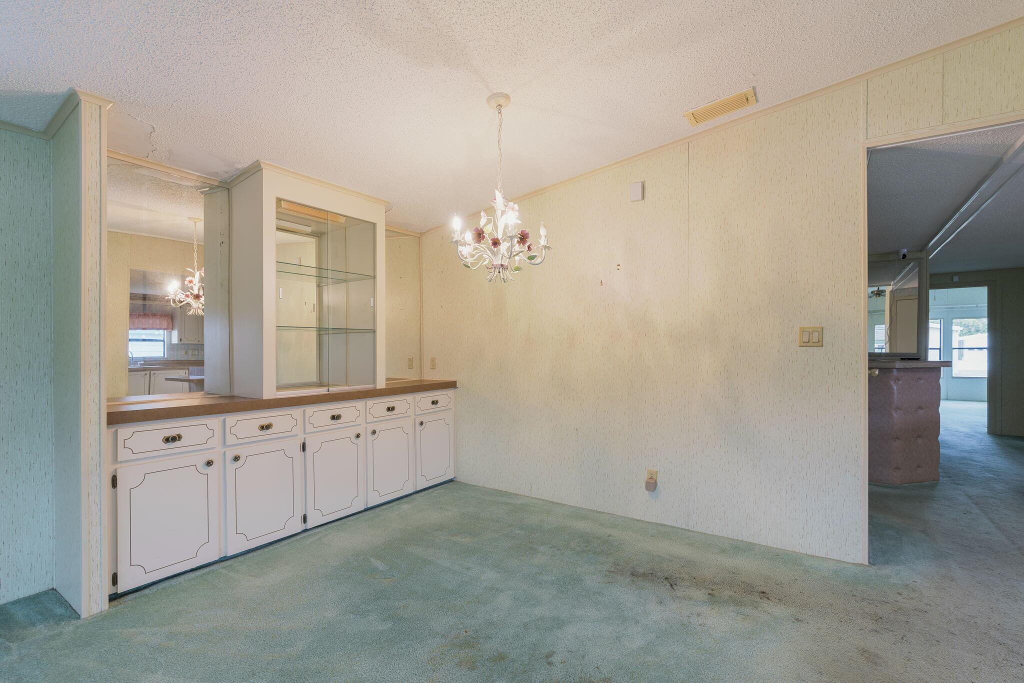 ST LUCIE FALLS (AKA RIVER - Residential