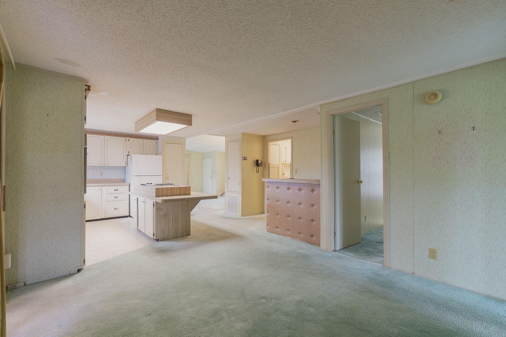 ST LUCIE FALLS (AKA RIVER - Residential