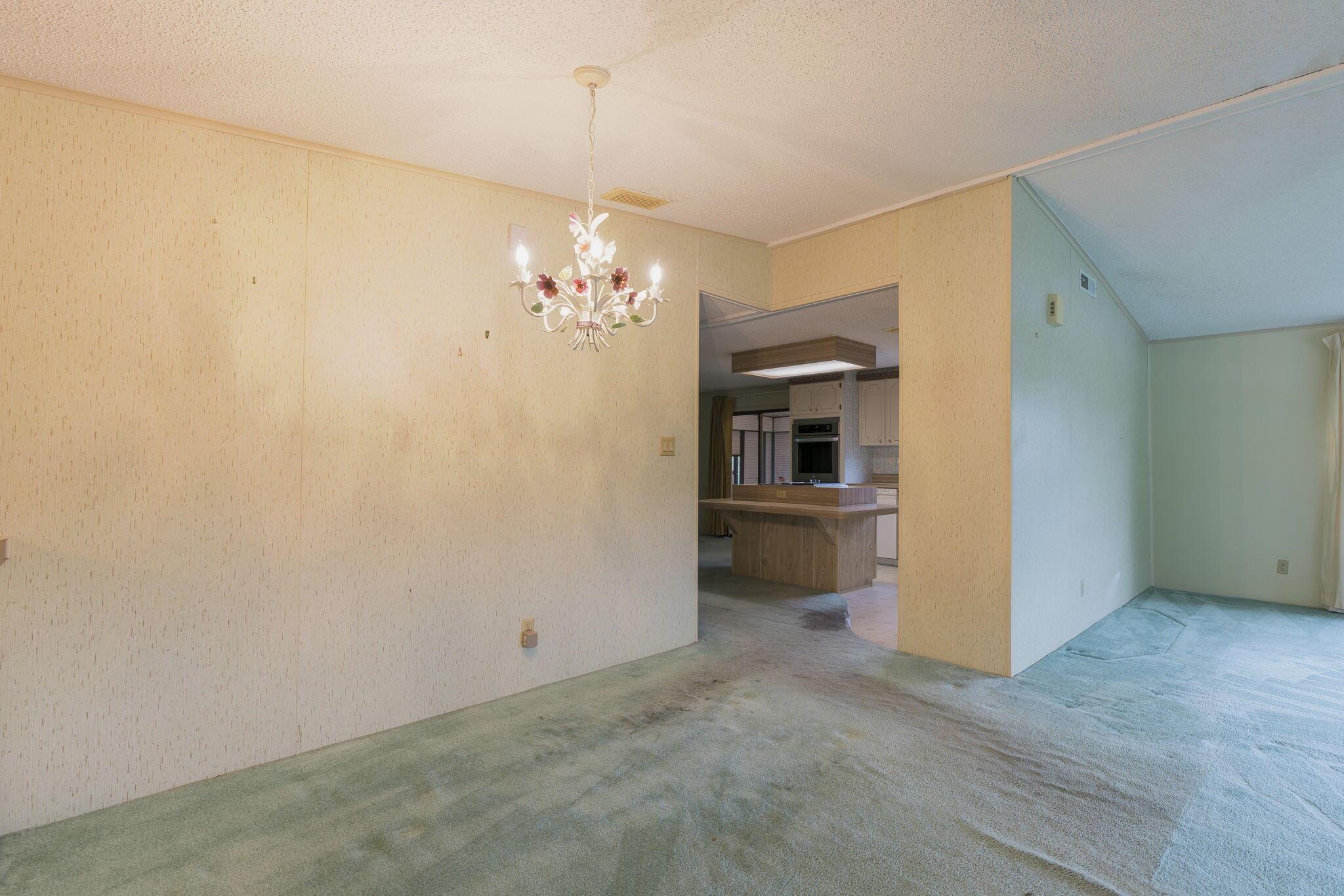 ST LUCIE FALLS (AKA RIVER - Residential