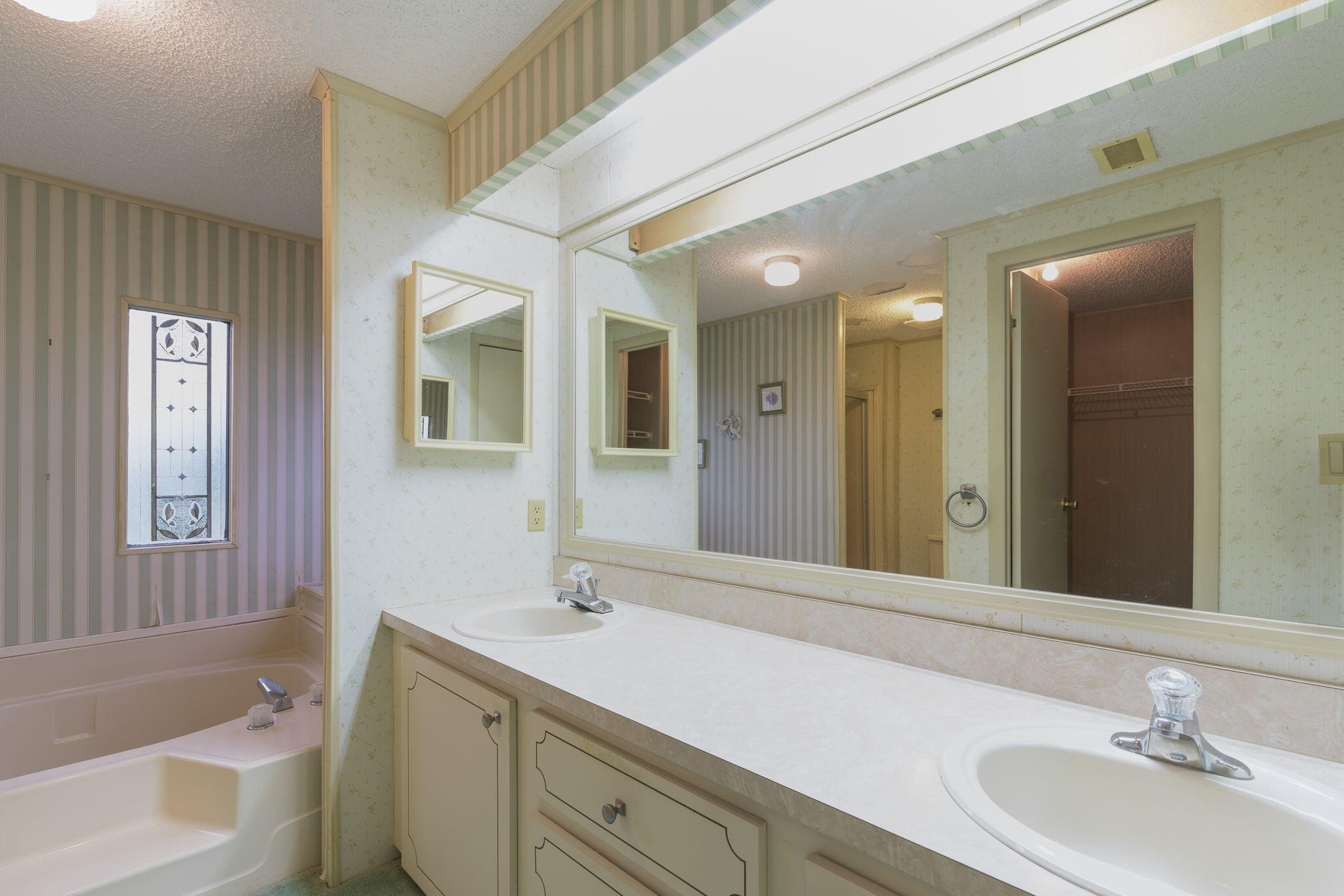 ST LUCIE FALLS (AKA RIVER FOREST) - Residential