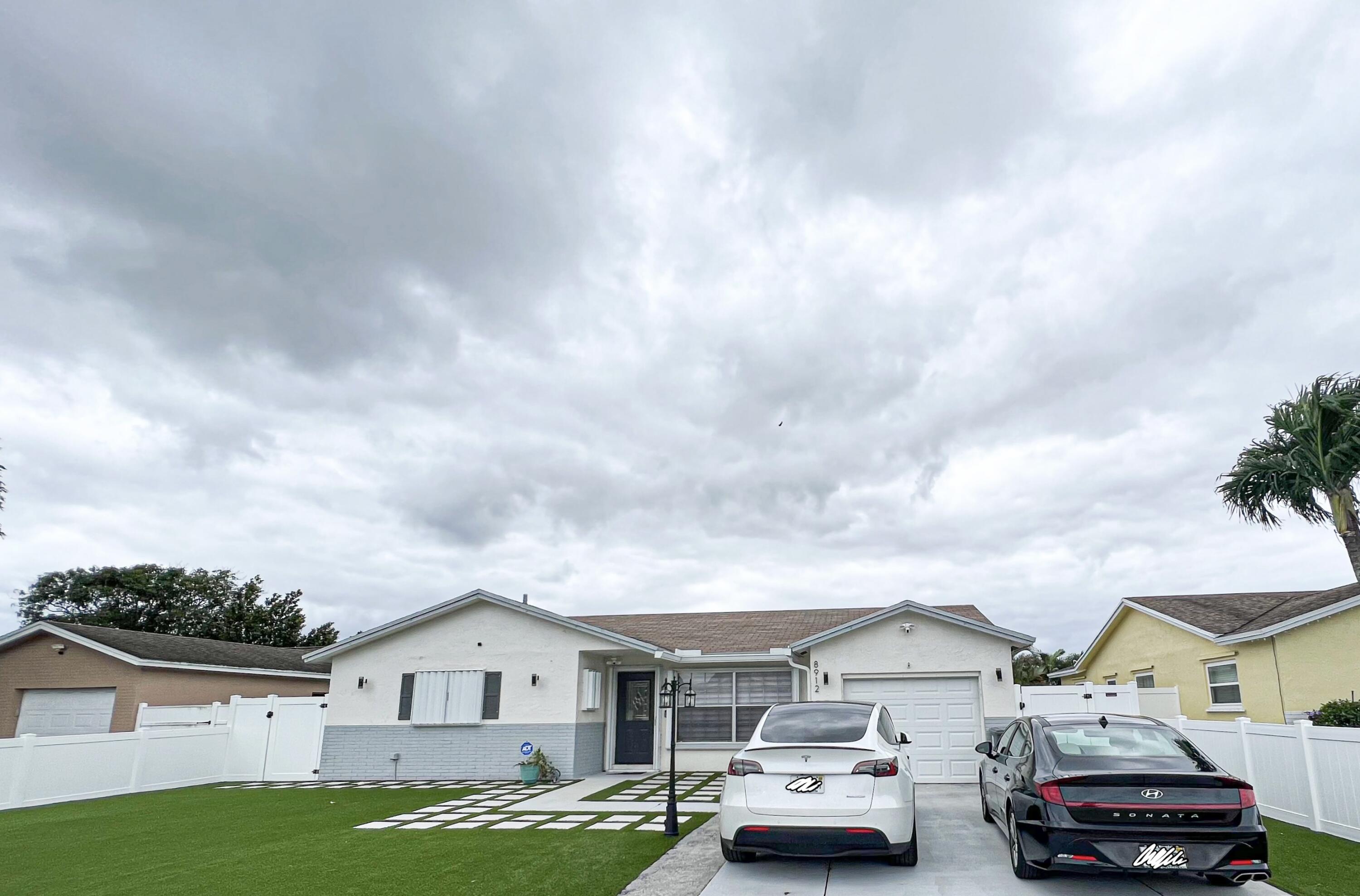 SANDALFOOT COVE SEC 7 AND 8 - Residential Lease