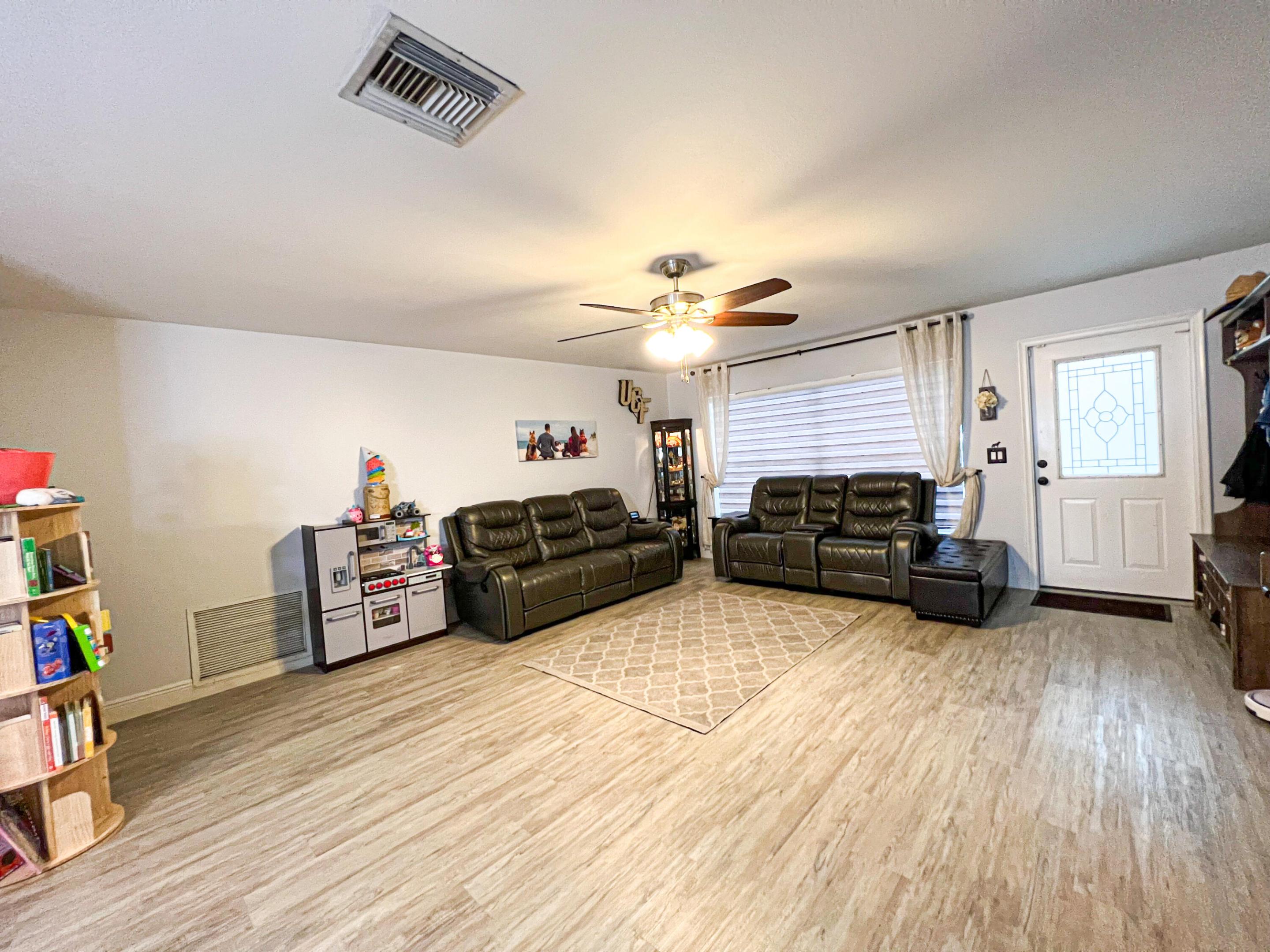 SANDALFOOT COVE SEC 7 AND 8 - Residential Lease