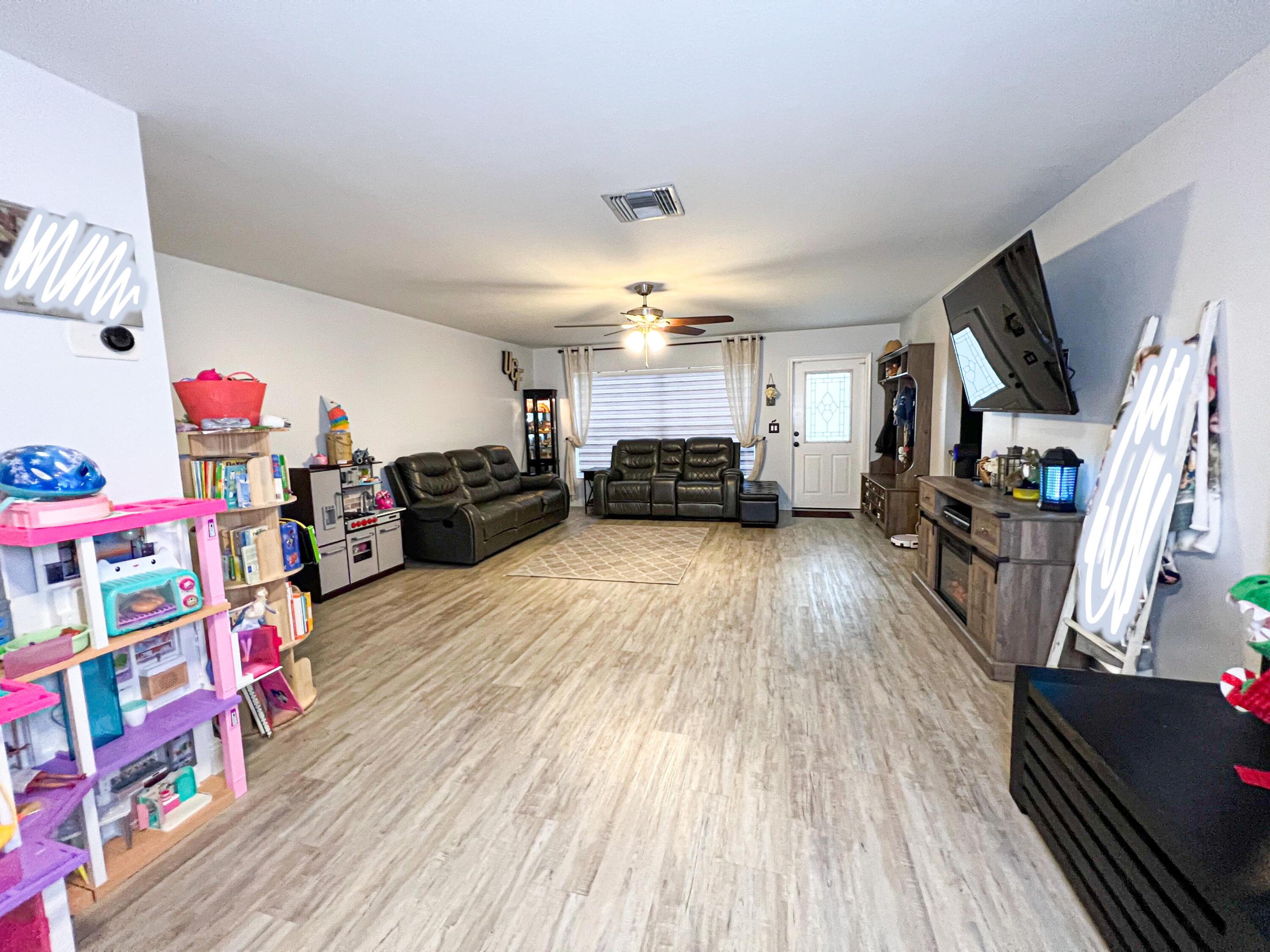 SANDALFOOT COVE SEC 7 AND 8 - Residential Lease