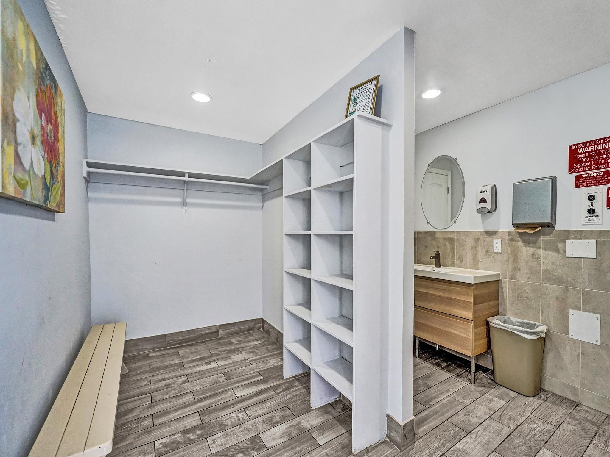 FAIRWAYS RIVIERA CONDO - Residential