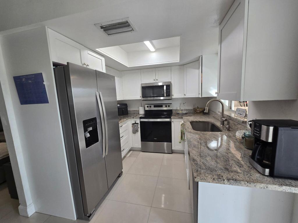 5110 Michigan Avenue 11b