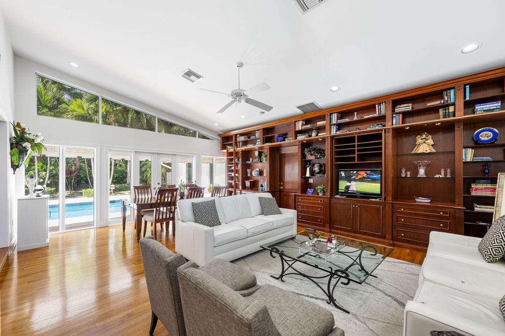 Town & Ranch Estates - Residential