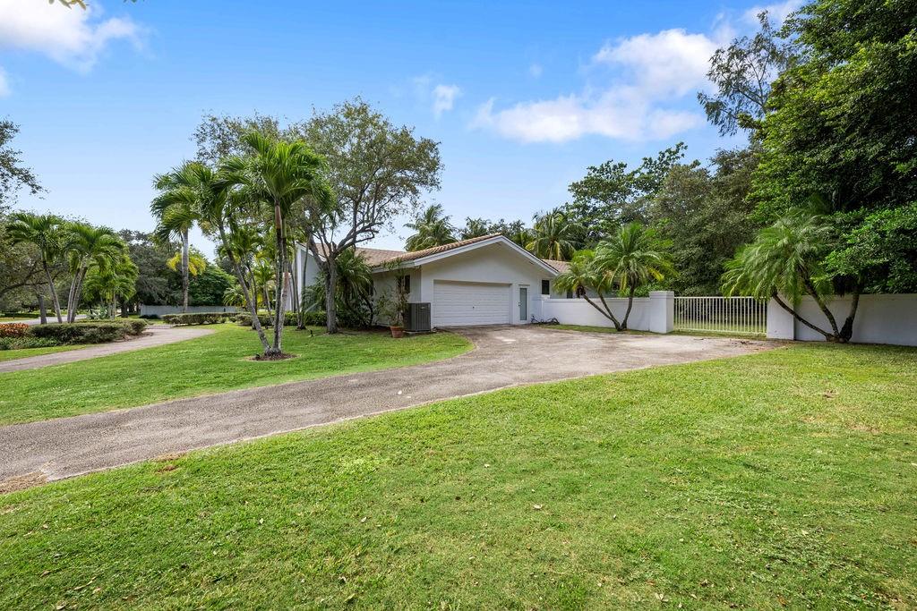 Town & Ranch Estates - Residential