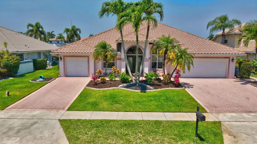 Photo of 22273 Vista Lago Drive, Boca Raton, FL 33428 (MLS # F10499301)