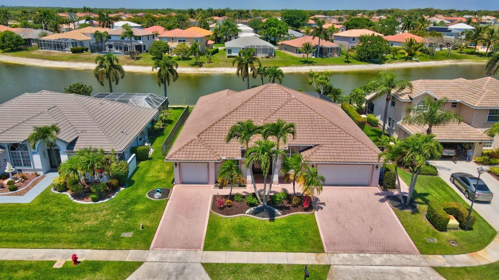 Photo of 22273 Vista Lago Drive, Boca Raton, FL 33428 (MLS # F10499301)