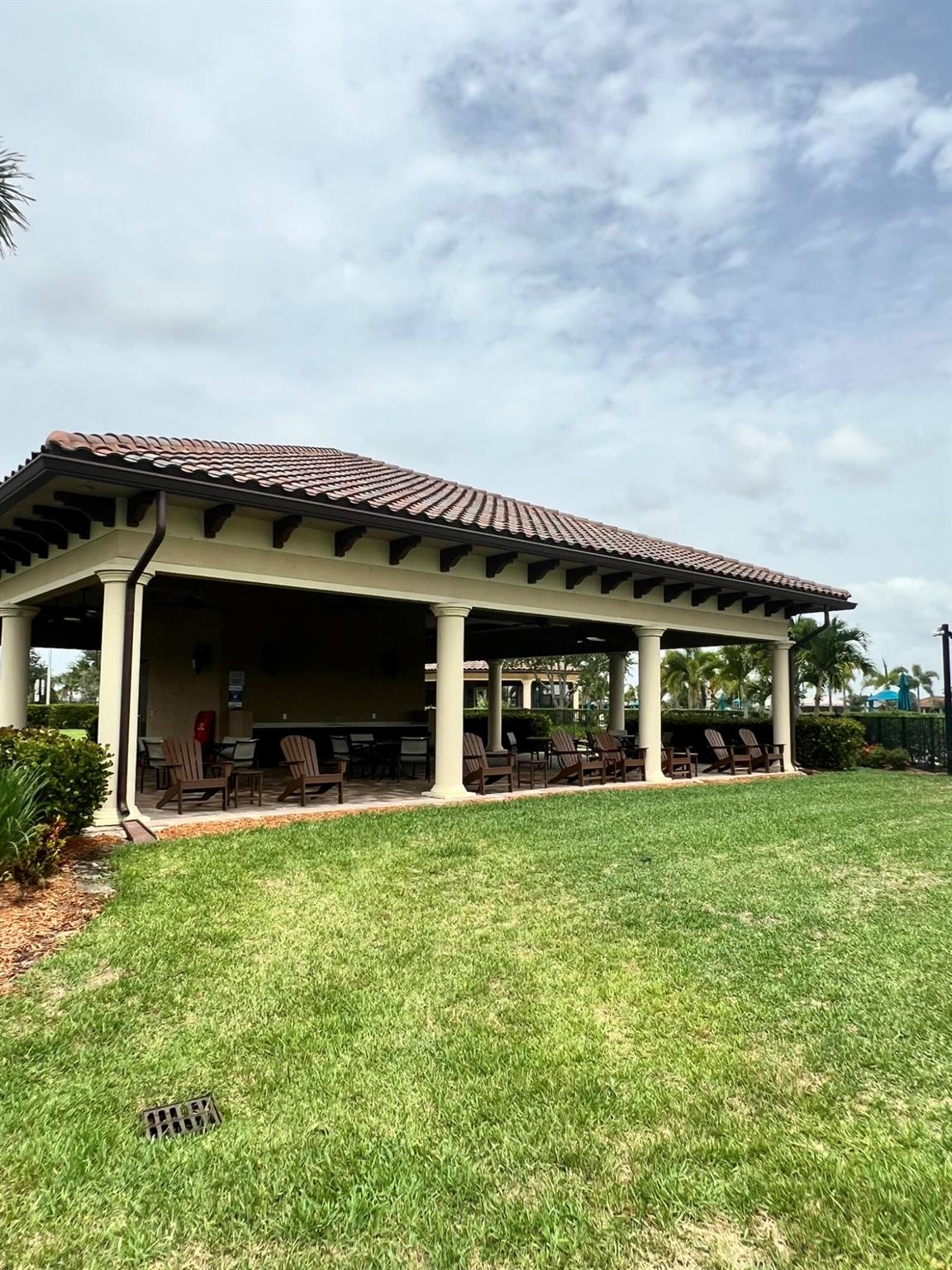 VERANDA GARDENS - Residential Lease