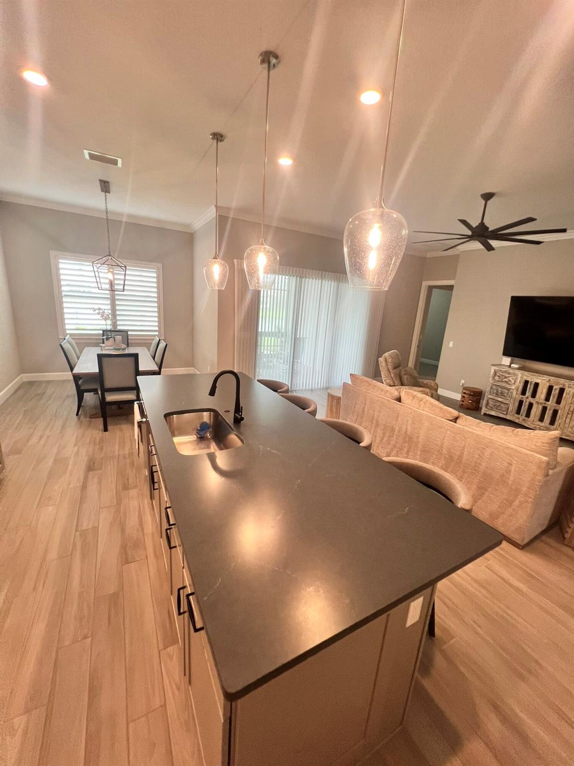VERANDA GARDENS - Residential Lease