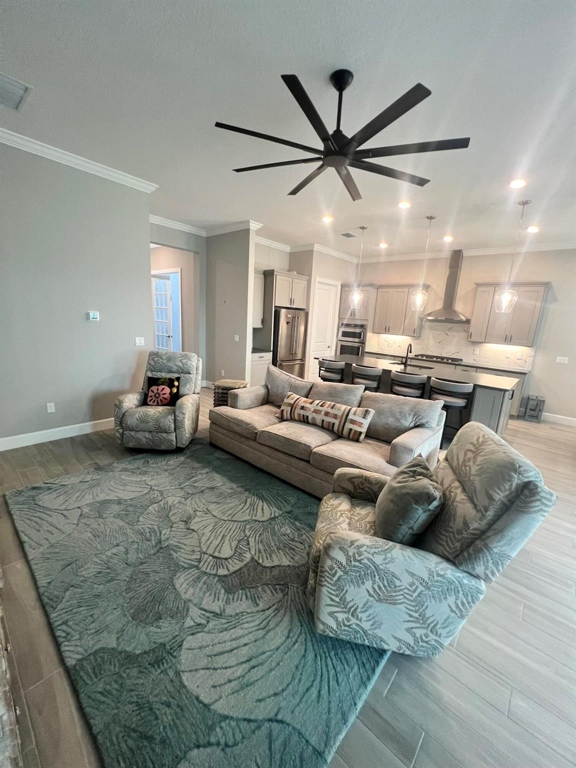 VERANDA GARDENS - Residential Lease