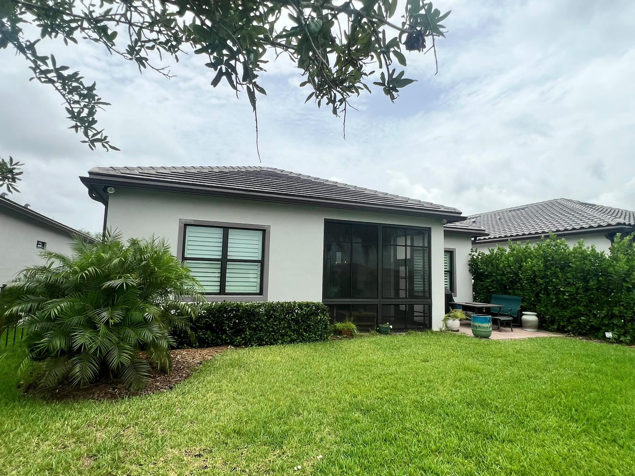 VERANDA GARDENS - Residential Lease