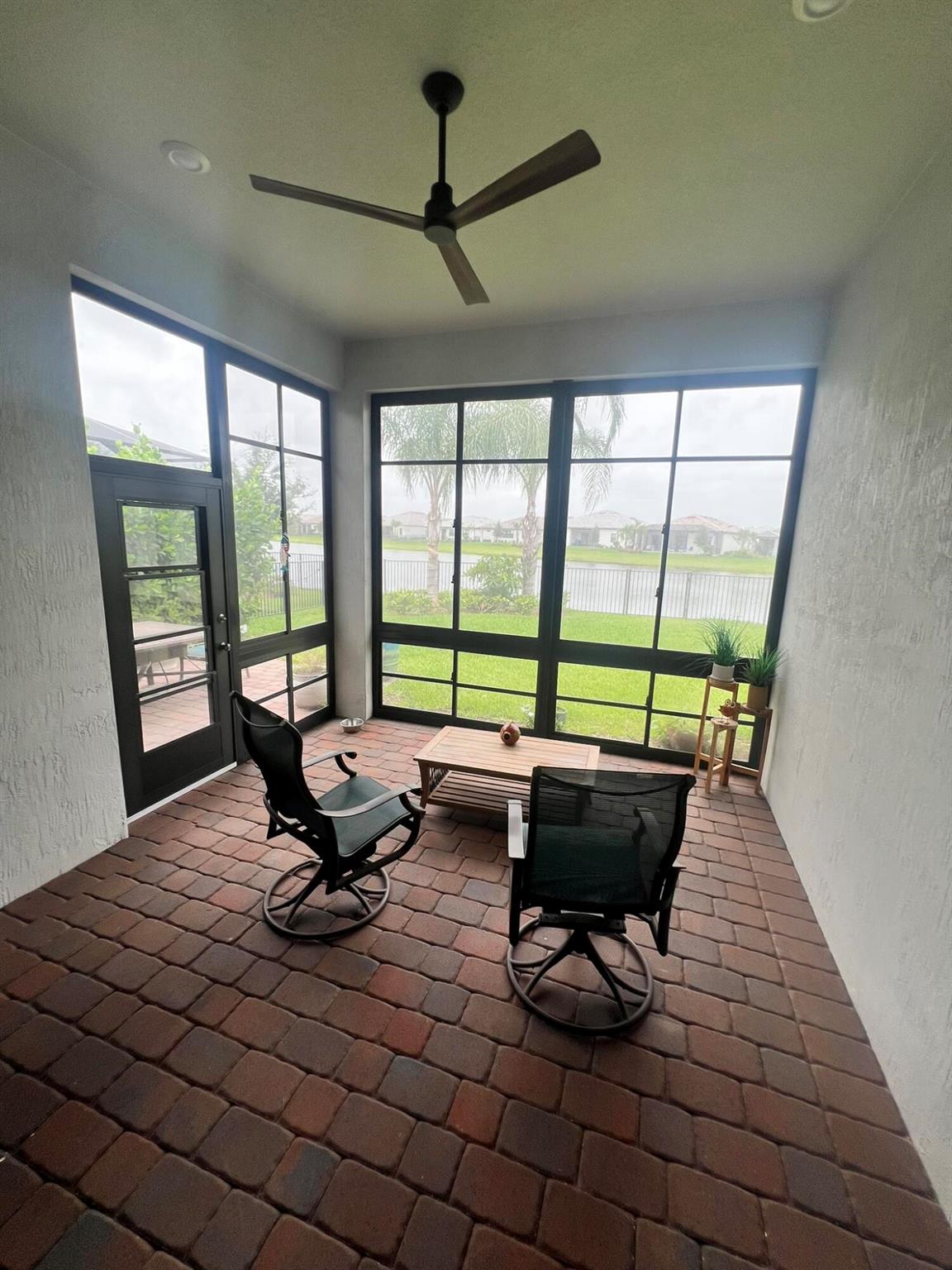 VERANDA GARDENS - Residential Lease