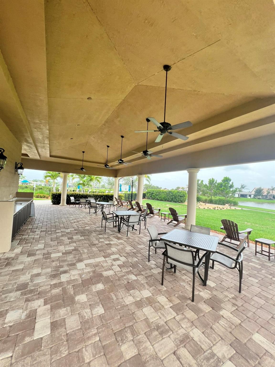 VERANDA GARDENS - Residential Lease
