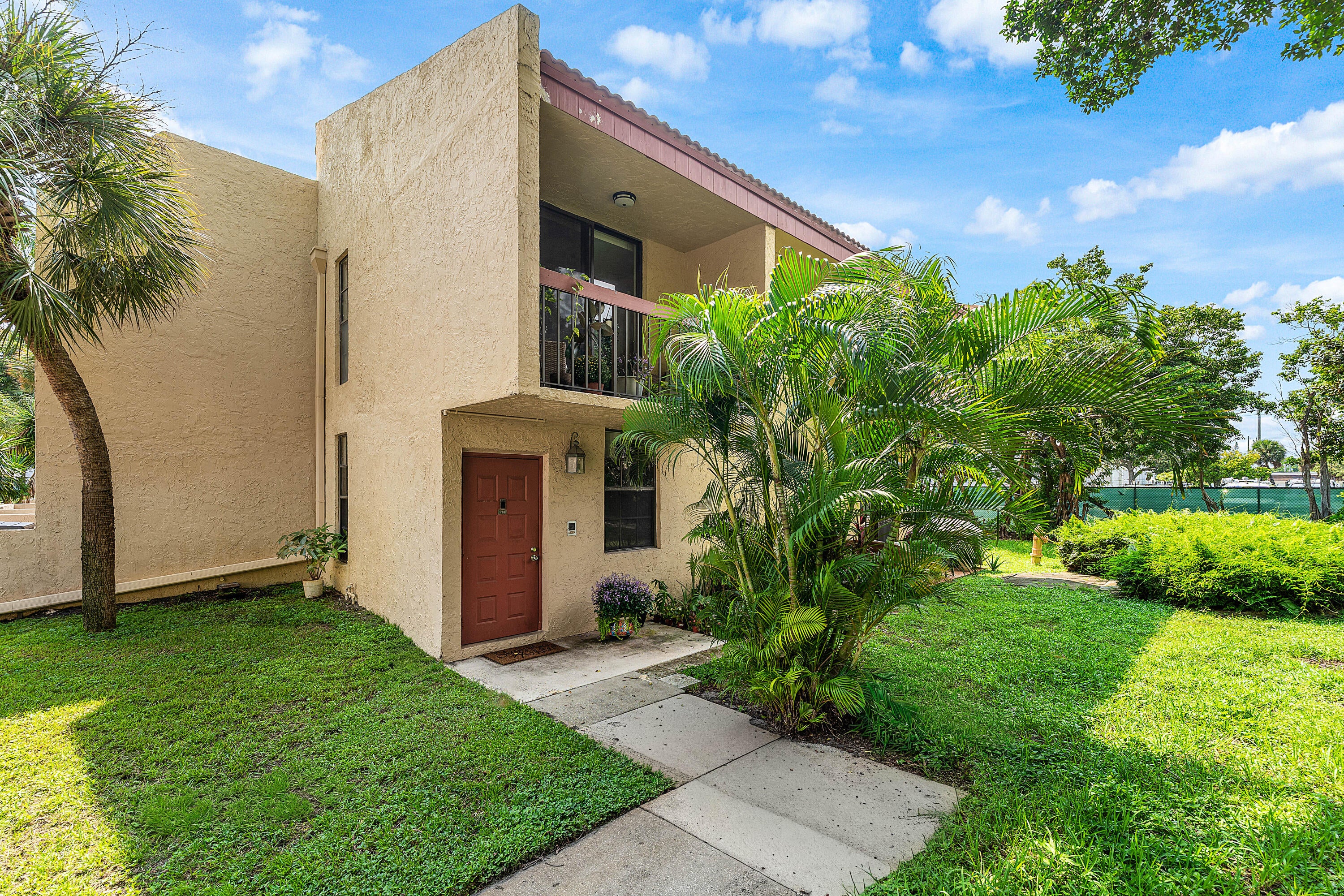 781 SE 1st Way