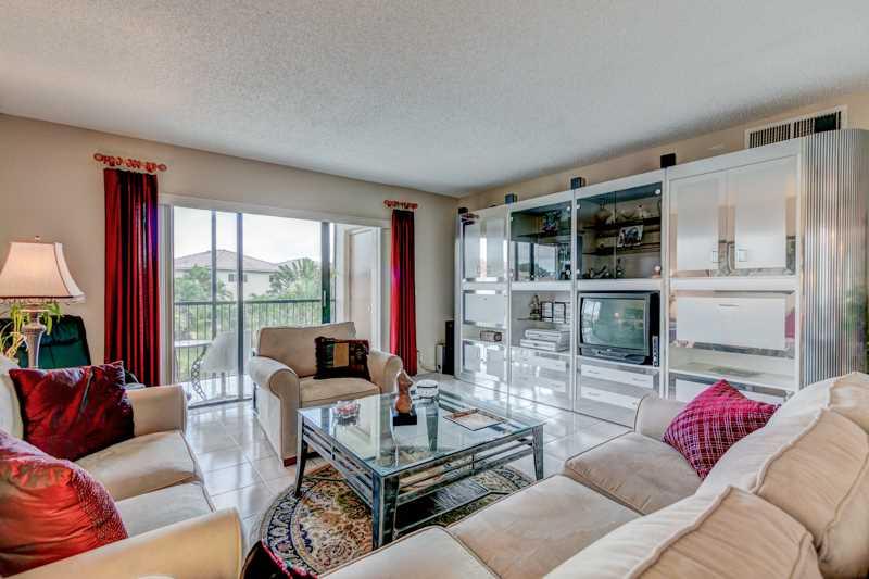 Racquet Club Apts 9A So - Residential