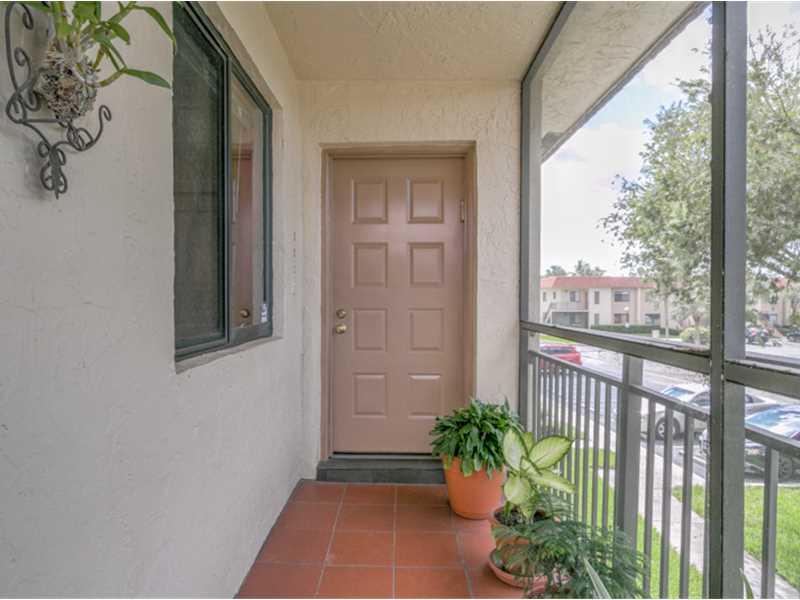 Racquet Club Apts 9A So - Residential