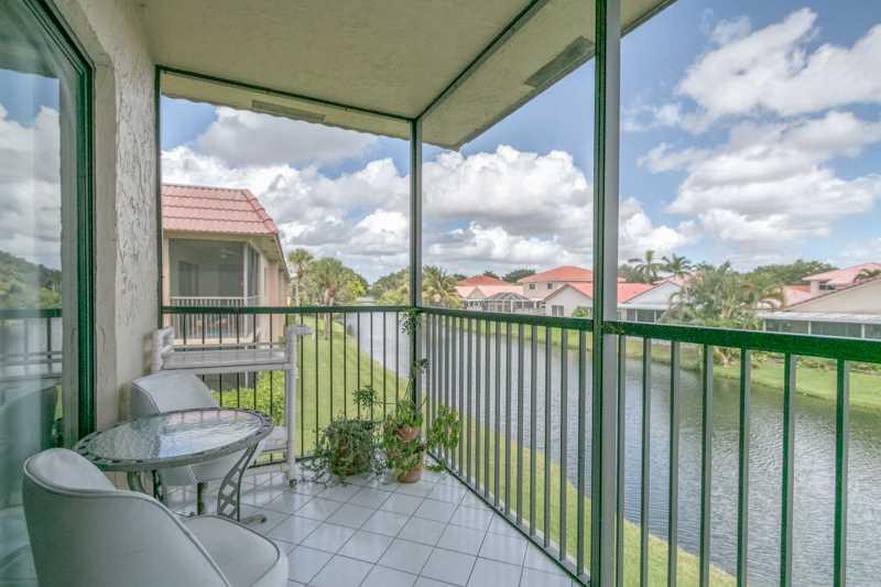 Racquet Club Apts 9A So - Residential