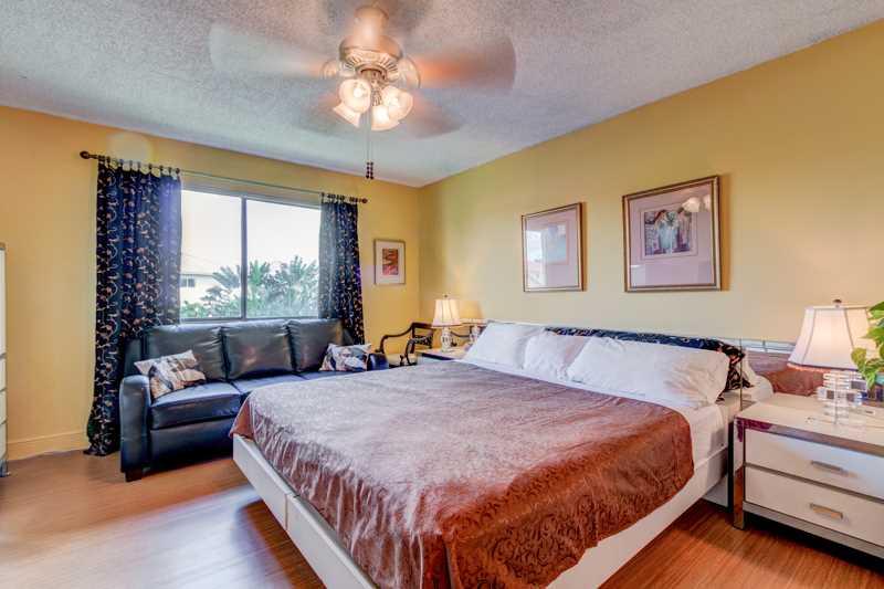 Racquet Club Apts 9A So - Residential