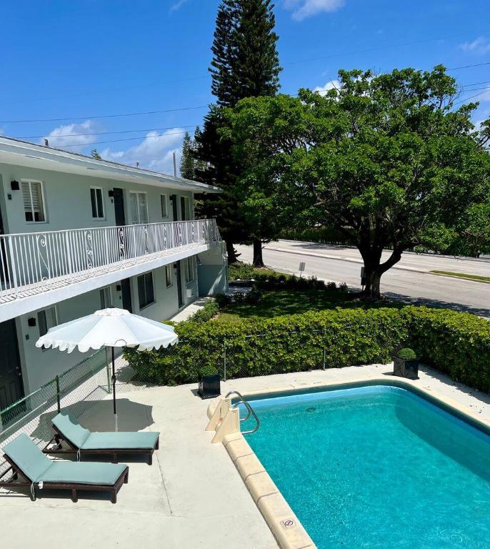 Boca Raton Square Gateway - Residential Lease