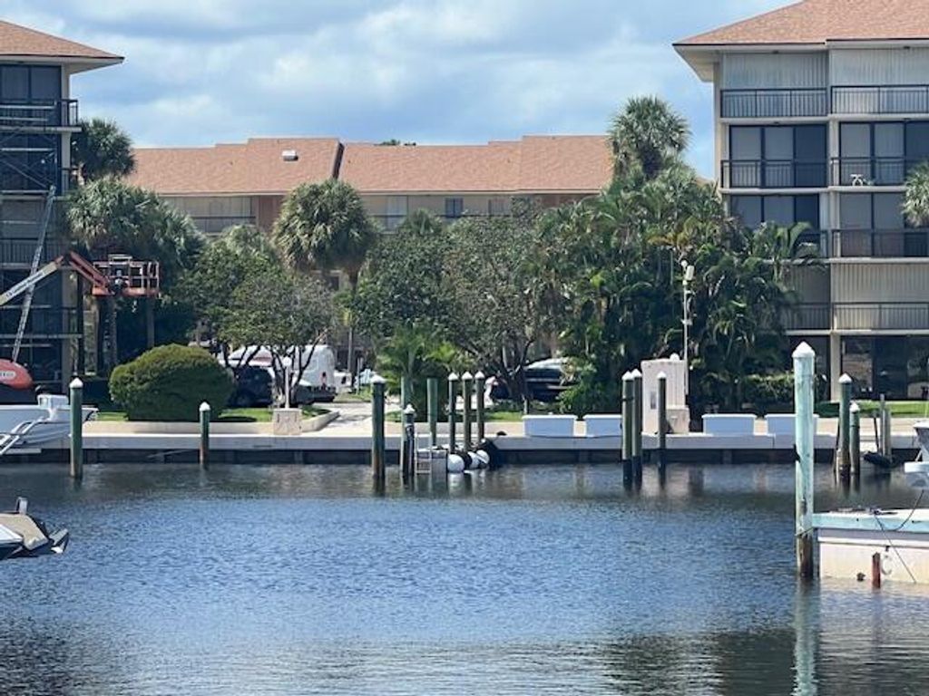 Photo of 1320 Tidal Pointe Boulevard, Jupiter, FL 33477 (MLS # R11130576)