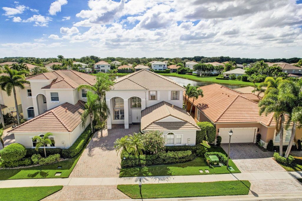 Photo of 120 Via Condado Way, Palm Beach Gardens, FL 33418 (MLS # R10935770)